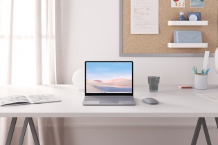 Trình làng bộ 3 Laptop dành cho doanh nghiệp và tổ chức giáo dục