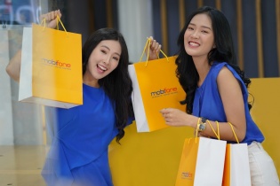 Nhận quà to - So tài thi đấu mừng sinh nhật MobiFone 28 tuổi