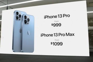 Người Việt mất bao nhiêu ngày làm việc để lấy tiền mua iPhone 13?
