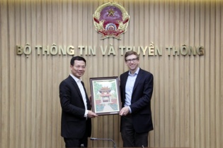 Tác giả "Cuộc chiến con chíp": Thiết kế chíp chiếm 40% giá trị chuỗi bán dẫn