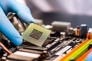 Ngành công nghiệp bán dẫn của Việt Nam cần 10.000 kỹ sư/năm