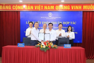 Vietnam Post tăng nhân viên giúp người dân thực hiện thủ tục hành chính công trực tuyến