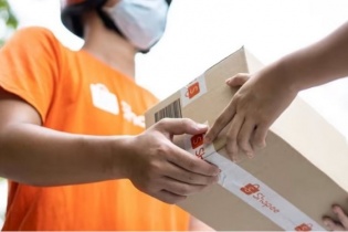 Tiktok bứt tốc, Tiki hụt hơi