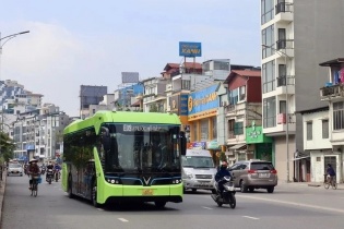 Đến năm 2030, 100% phương tiện giao thông công cộng tại Hà Nội, TP.HCM sử dụng năng lượng sạch, xanh