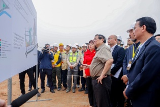 Phát triển kinh tế hàng không, khu thương mại tự do thế hệ mới tại sân bay Gia Bình