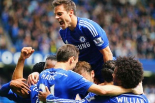 Chelsea lên ngôi Vô địch Ngoại hạng Anh