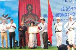 TH True Milk đón nhận Huân chương Lao động hạng Ba và Kỷ lục châu Á