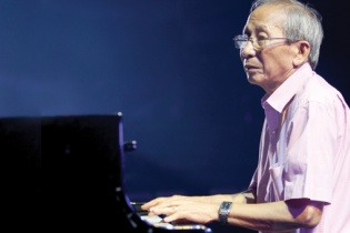 "Gọi lời yêu thương" trong âm nhạc Nguyễn Ánh 9