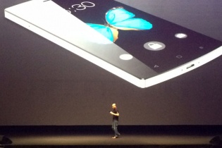 Hơn 20% khách hàng chọn mua bản Bphone mạ vàng 24k