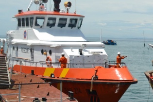 Cứu nạn thành công 31 thuyền viên bị nạn trên biển Hoàng Sa