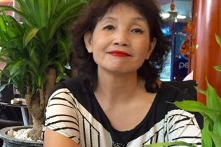 Phan Huyền Thư phủ nhận "đạo thơ", Phan Ngọc Thường Đoan không chấp nhận lời xin lỗi
