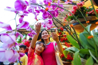Khám phá đường hoa Nguyễn Huệ ngày Tết