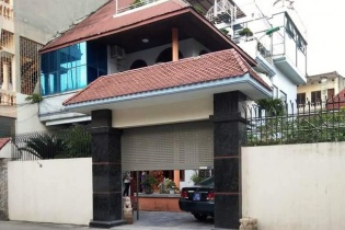 Bí thư Thành ủy Thanh Hóa mượn xe biển xanh của doanh nghiệp?