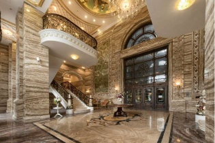D". Palais Louis đã mê hoặc khách hàng như thế nào