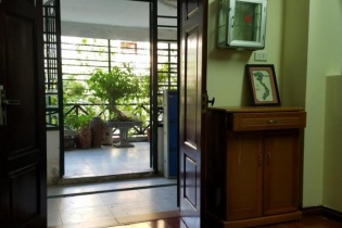 Chính chủ cho thuê căn hộ chung cư mặt phố Tô Hiệu, Nghĩa Tân, Cầu Giấy, DT sử dụng 80 m2