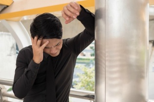 Những dấu hiệu cảnh báo nguy cơ đột quỵ tuổi tứ tuần