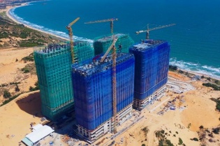Cập nhật tiến độ thi công 4 tòa tháp tại khách sạn lớn lọt top 10 châu Á tại Bình Thuận