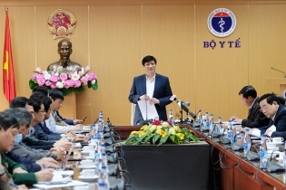 Bộ trưởng Bộ Y tế Nguyễn Thanh Long: Việt Nam tiêm vắc xin Covid-19 thận trọng hơn các nước