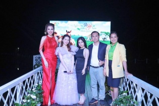 Lắng đọng cảm xúc với hành trình trải nghiệm "Ngôi nhà kiểu Mỹ trên thảo nguyên xanh"