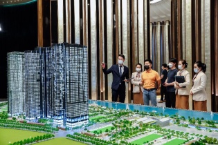 Cách đồng tiền tìm nơi trú ẩn
