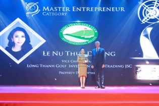Bà Lê Nữ Thùy Dương - Golf Long Thành được vinh danh “Doanh nhân xuất sắc Châu Á 2021”