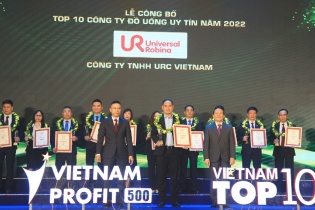 Doanh nghiệp hàng đầu ngành nước giải khát lọt top 5 công ty đồ uống uy tín nhất năm 2022