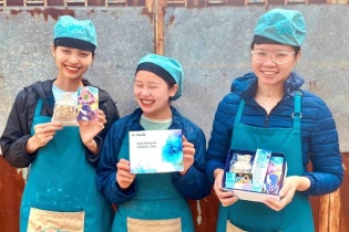 Manulife Việt Nam đồng hành cùng HopeBox tôn vinh ngày Quốc tế phụ nữ 2023