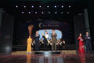 Tổng đài đa kênh thông minh Buss Call xuất sắc đạt Giải Sao Khuê 2023
