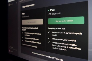 Đằng sau sự phục chức của CEO OpenAI