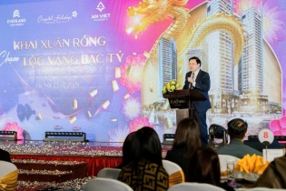 Crystal Holidays Harbour Vân Đồn rộn ràng “Khai xuân rồng chạm lộc vàng bạc tỷ”