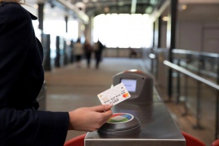 FPT IS và Mastercard bắt tay triển khai số hóa thanh toán trong giao thông công cộng tại Việt Nam