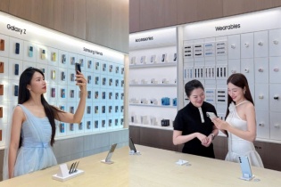 Đừng bỏ lỡ cơ hội trải nghiệm công nghệ đỉnh cao và quà tặng hấp dẫn tại Samsung West Lake