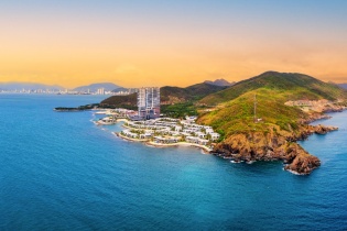 Độc lạ Nha Trang: Mua biệt thự biển dịp lễ 30/4-1/5, tặng ngay tiền tỷ