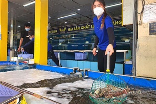 TP.HCM: Quận đầu tiên triển khai thí điểm “bình thường mới”