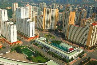 Cận cảnh hàng ngàn căn hộ tái định cư ở Thủ Thiêm vắng bóng người