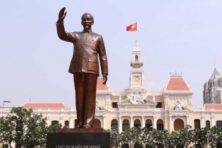 TP.HCM: Tổ chức nhiều hoạt động ý nghĩa, trang hoàng đường phố chào mừng Lễ 30/4