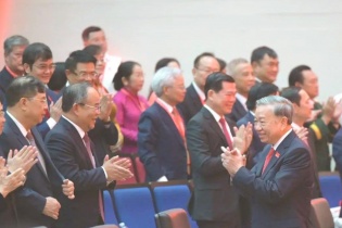 [Ảnh] TP.HCM trang trọng khai mạc Đại hội Đảng bộ lần thứ I, mở ra chặng đường mới