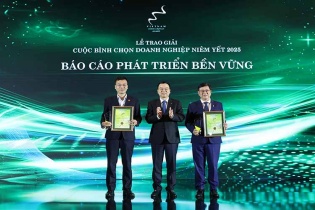 [Ảnh] Vinh danh các doanh nghiệp đoạt giải Cuộc Bình chọn Doanh nghiệp niêm yết (VLCA) 2025