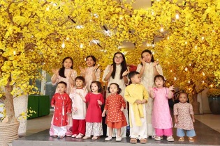 [Ảnh] TP.HCM mở cửa 9 khu đất vàng treo nhiều năm đón người dân vui xuân Bính Ngọ