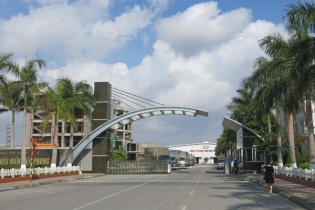 Nhựa Thiếu niên Tiền Phong đón nhận Huân chương Độc lập hạng Nhì