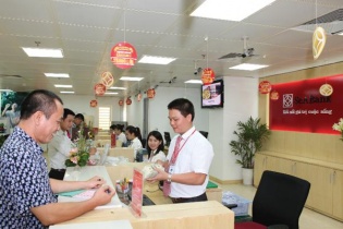 Ngân hàng đẩy mạnh huy động vốn