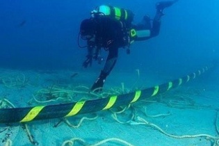 Viettel đầu tư lớn cho cáp quang biển