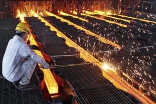 Doanh nghiệp thép: Quyết tự vệ để không phá sản