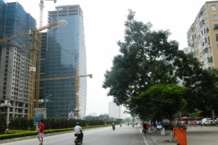 HUD chật vật giữ chỗ đứng