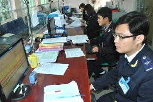 Doanh nghiệp còn kêu khó về thủ tục hải quan