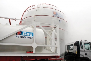 Giá dầu chưa đủ nhiệt để "hâm nóng" nhóm cổ phiếu dầu khí