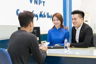 Không chạy đua khuyến mại, nhà mạng giữ khách thế nào?