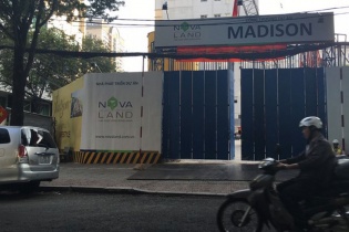 Bất động sản TP.HCM: Phân khúc cao cấp hiếm hàng nên... đắt khách