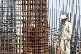 Thận trọng với các dự án thép mới