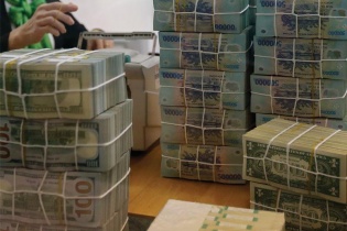 Ngân hàng lo con nợ ngày càng chây ỳ với nợ xấu